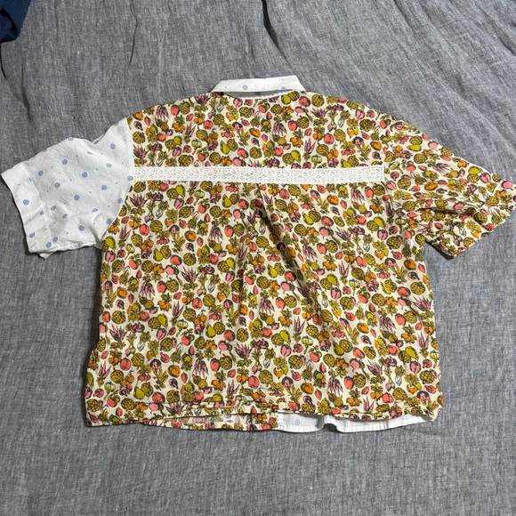Urban Outfitters Kimchi Blue Small Button Short Sleeve Vegetable Embroidered - Picture 6 of 6